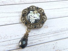 Brosche im Jugendstil Design