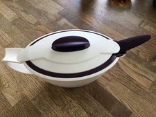 Tupperware Thermo Sauciere mit Deckel und Soße Löffel.nr.5168