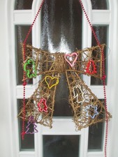 Weihnachts Deko DIY Aufhänger große Schleife Weide ca. 40x40cm dekoriert