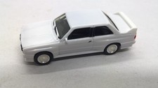 Herpa BMW M3 E30 perlweiß mit