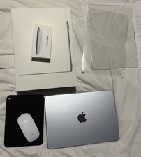 Apple MacBook Air 13,6 Zoll