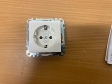 Merten  1M Steckdose polarweiß