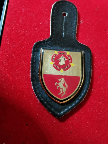 Brustanhänger