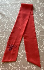 Schal mit Monogramm W - rot