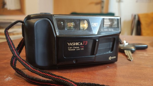 Yashica carl zeiss - t3, –