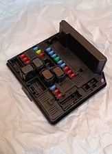 284B7-JD01B Nissan Qashqai (07-14) Original Motor Relais & Sicherungskasten