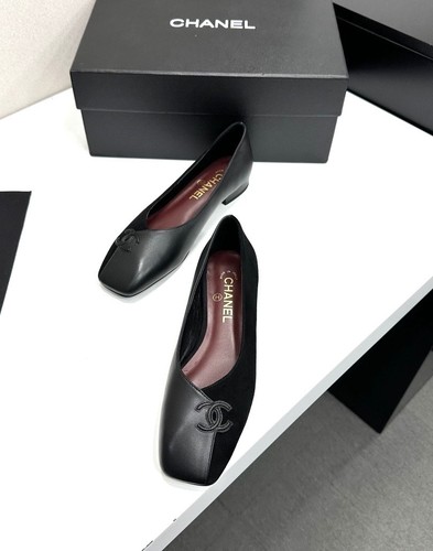 Chanel schwarz ballerinas aus - chanel,