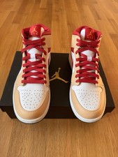 Jordan 1 Mid