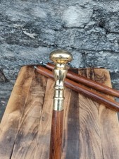 Neuer brauner schlichter
