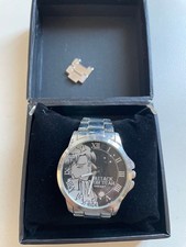 Attack on Titan Edelstahl Uhr
