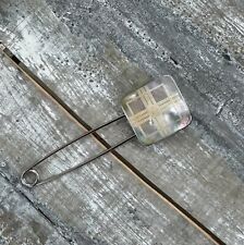 Ponchonadel  Perlmutter mit Lasergravur Verschlussnadel Schmucknadel Ziernadel