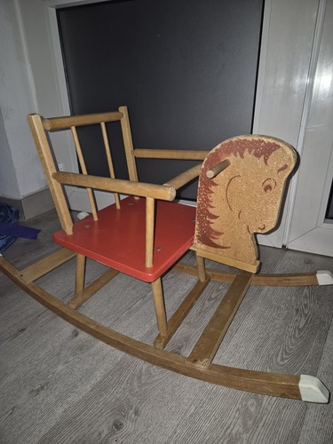 Vintage schaukelpferd baby - schaukelpferd,