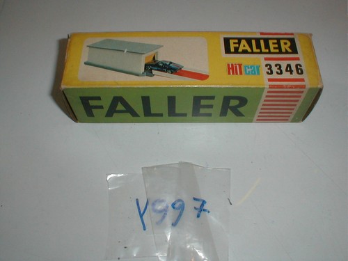 Faller hit car - hit, garage