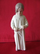 Porzellanfigur /  Mädchen Figur  / "Guten Morgen"  /  Bing & Grondahl   /  #1624