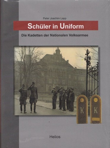 Schüler uniform die - in, :