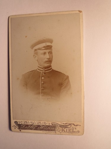 Hermann bewer soldat in - hermann,