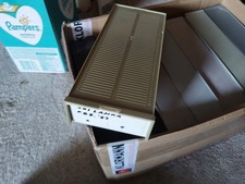 Dia Magazine, Rahmen und