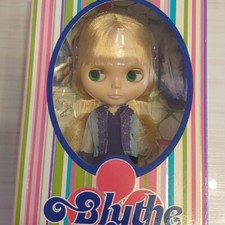 Takara Tomy Neo Blythe Sunday
