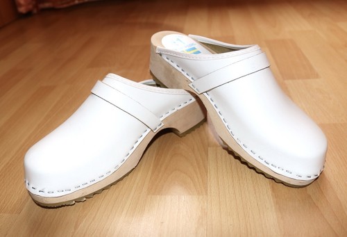 Orthopedic holzschuhe - orthopedic,