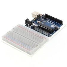 Montageplatte mit Breadboard