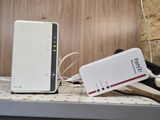 Synology DiskStation DS 218j 2 Bay Nas DDR3 512MB, mit FRITZ!Powerline 1260E