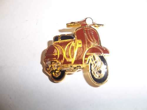 Roller pin anstecker - pin, "vespa