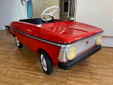 Moskvich, rotes Tretauto, Spiel Blechtretauto/Ausstellung Stück