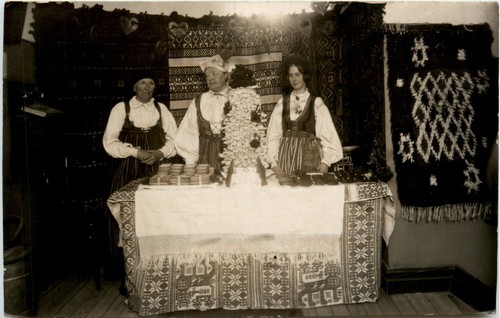 Ystad - ,