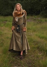 Battle merchant cotehardie - battle-merchant,