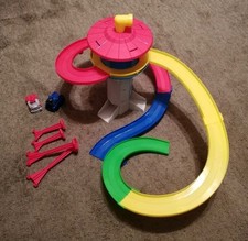 PAW Patrol Race & Rescue Tower Race Set Chase & Marshall Fahrzeuge Spielzeug L86