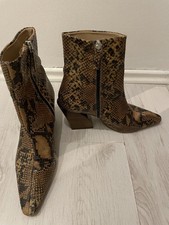 Extravagante Stiefelette