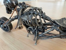 Handgefertigte Skulptur Motorrad Motorrad aus Metall Eisen Aluminium gebaut