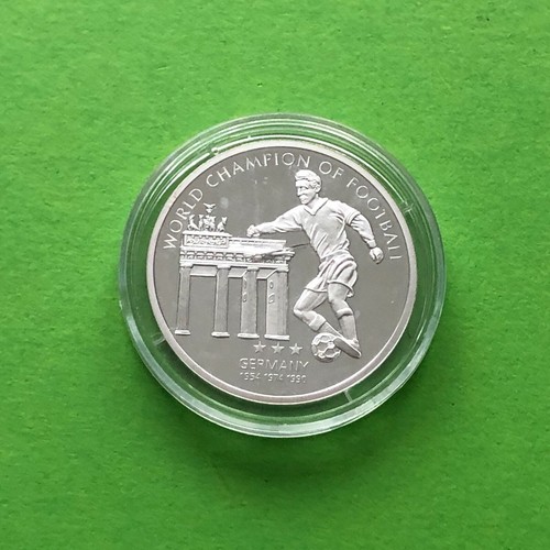 Medaille versilbert fußball - medaille,