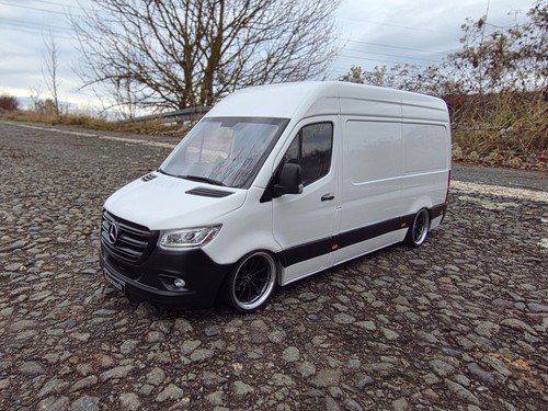 Mercedes benz sprinter - 1:18,