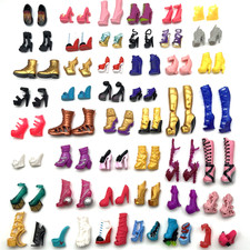 Monster High Zubehör Schuhe Stiefel Frankie Draculaura Cleo etc Create-a-Monster