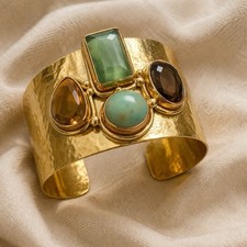 Goldfarbene Manschette mit
