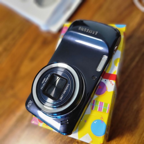 Samsung galaxy zoom dark - zoom,