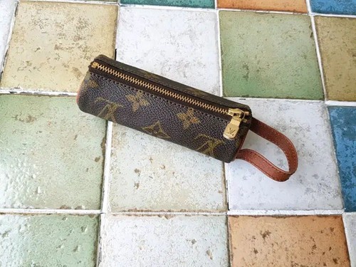 Louis vuitton monogram - louis,