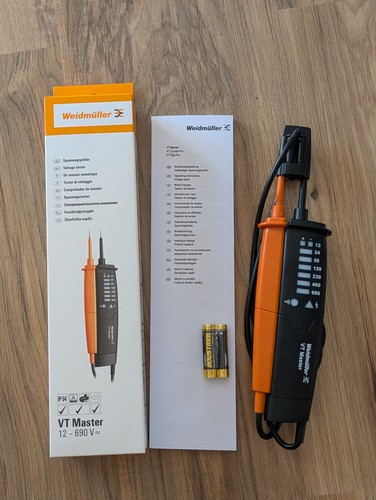 Zweipoliger duspol - zweipoliger,