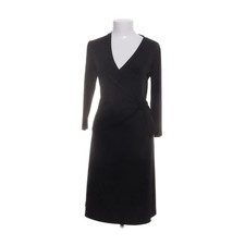 Kara Makan, Wickelkleid