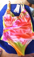 edler Badeanzug mit Bügel