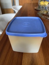 Tupperware Gefrierbehälter ,Eiskristalle blau/weiss,12cm.Lx10cm.Bx9cm.H 800 ml.