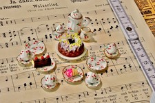 Kaffeetrinken  Puppenstube /