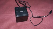 SONY Model NO. ICF-C1 Radiowecker Wecker Uhr Radio Masse: ca. 10x10x10 cm