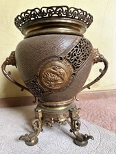 Antikes chinesisches Bronzegefäß - Meiji Bronze - Drachenköpfe