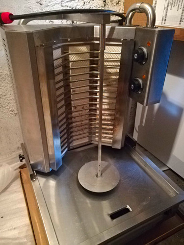 Elektrischer döner gyrosgrill - elektrischer, döner-gyrosgrill