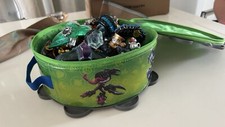 Skylanders Collection / 24 Figuren + die passende Aufbewahrungs-Tasche inklusive