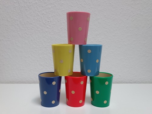 Trinkbecher mit punkten - trinkbecher,
