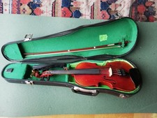 Ältere Kindergeige (1/2-Geige) mit Koffer und Zubehör