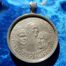 Medaillon "Die Erste Mondlandung"  Apollo 11 1969, an Silberkette 835er 80 cm